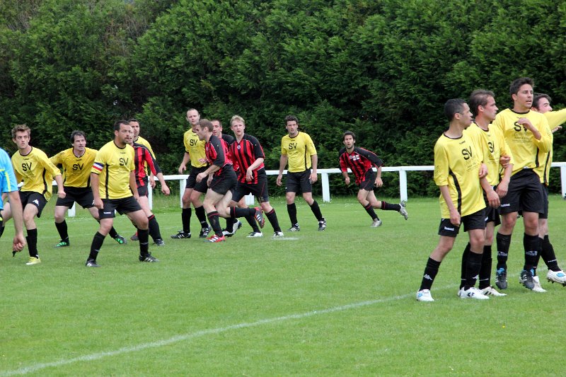 Img_1944.jpg - Everyone up and get in the box
