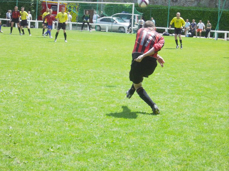 Imgp0477.jpg - Should knee joints really flex this much?